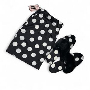 Victoria’s Secret black & white polka dot fuzzy slide slippers NWT‎